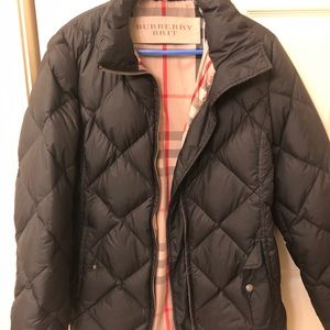 Burberry Coat, size medium. Excellent condition.